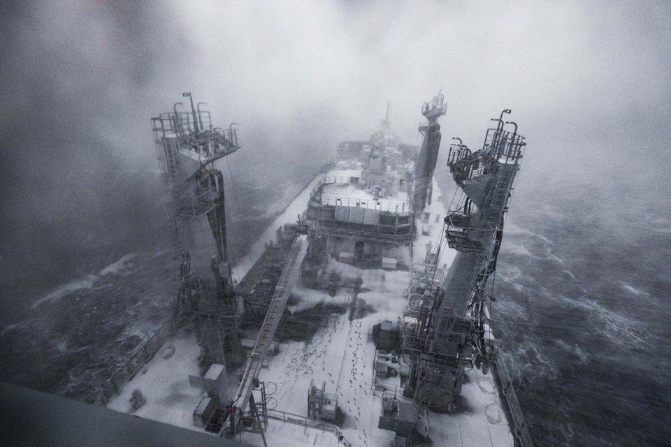 Hậu bão tuyết, nước Anh khan hiếm lương thực và nước uống